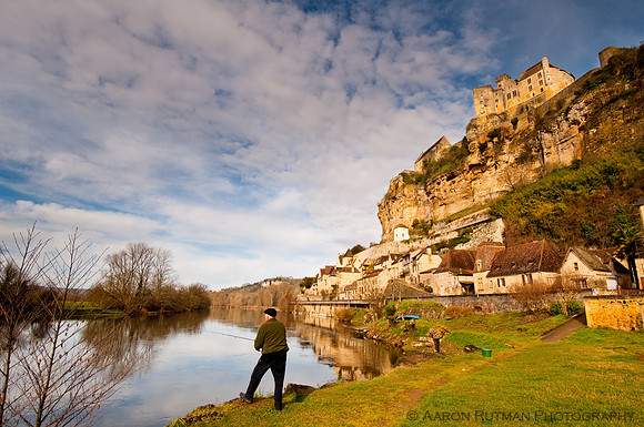 Fishing, Beynac-et-Cazenac over the Dordogne