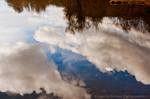 Cloud reflections, La Dordogne river