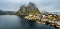 Hamnoy and Festhelltinden