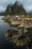 Hamnoy and Festhelltinden