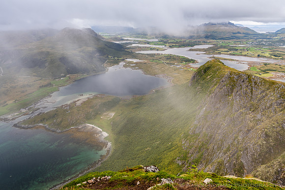 Offersoykammen Hike, Lofoten Islands
