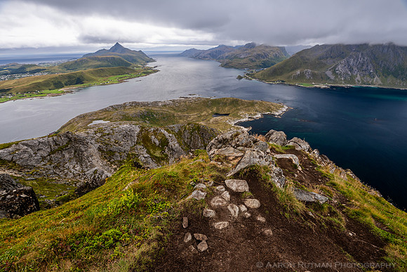 Offersoykammen Hike, Lofoten Islands