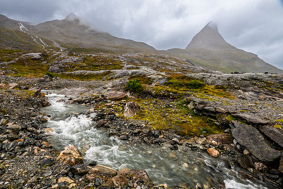 Øvstevatnet