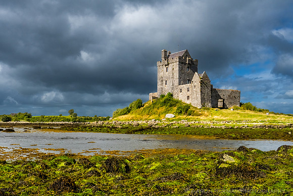 Castle Dunguaire, County Galway