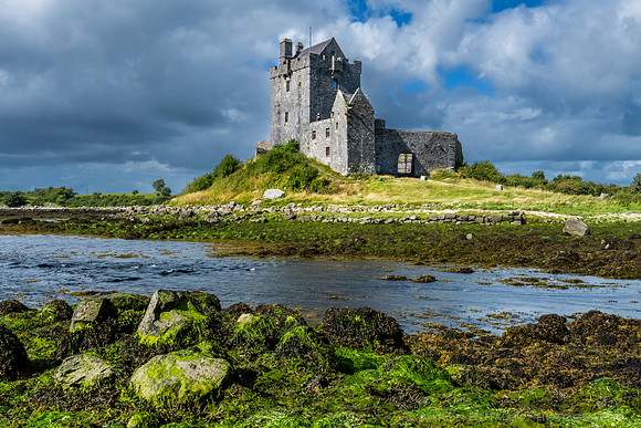 Castle Dunguaire, County Galway