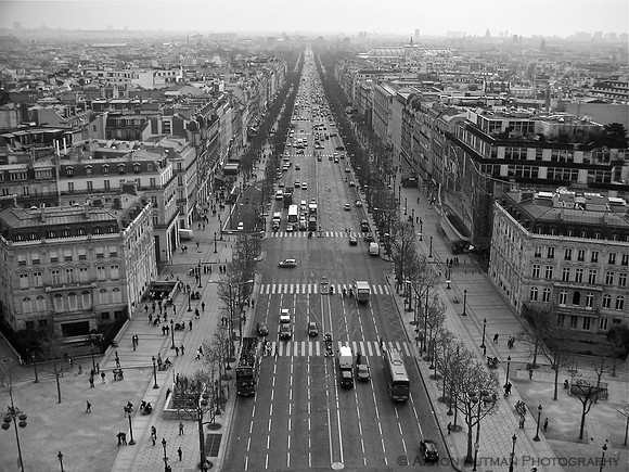 Les Champs Elysées